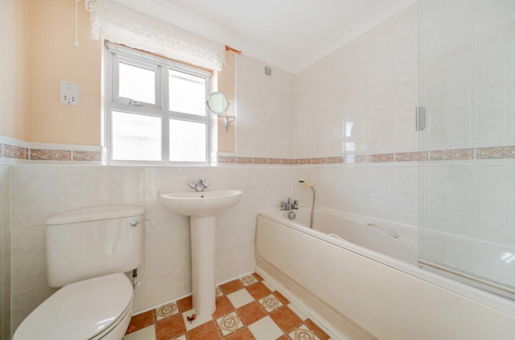 1374008-20-6900d0eb69841