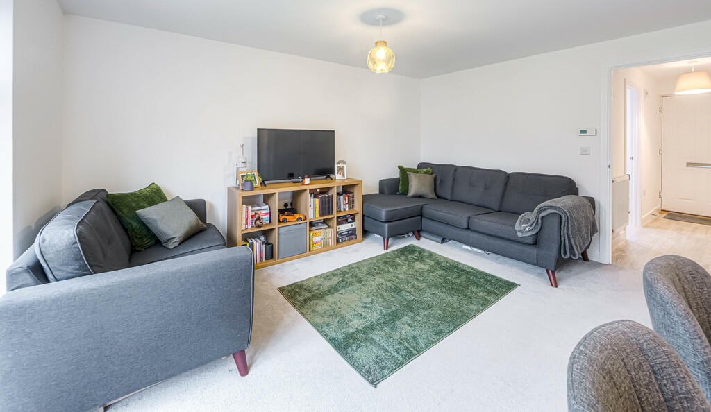 Sitting/dining ro...