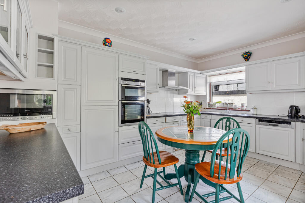 A36 - Kiora 7 Church Park Road Newton Ferrers - 25