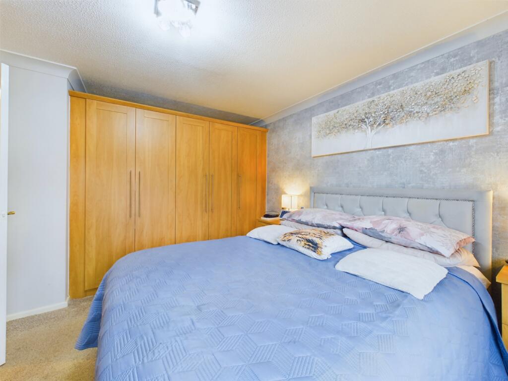 CAM03162G0-PR0178-STILL015