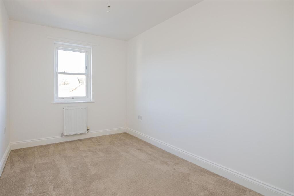 home_4.jpg