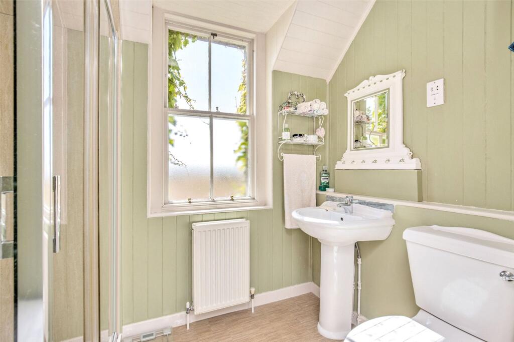 Family Shower Room