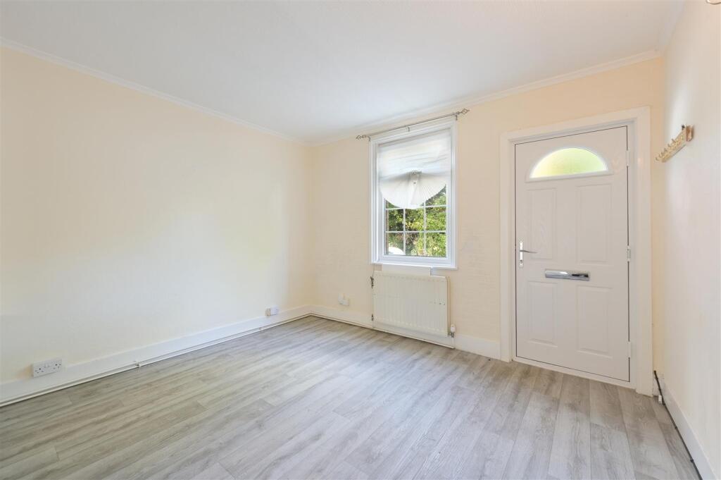 BEACONSFIELD PLACE  (1).jpg