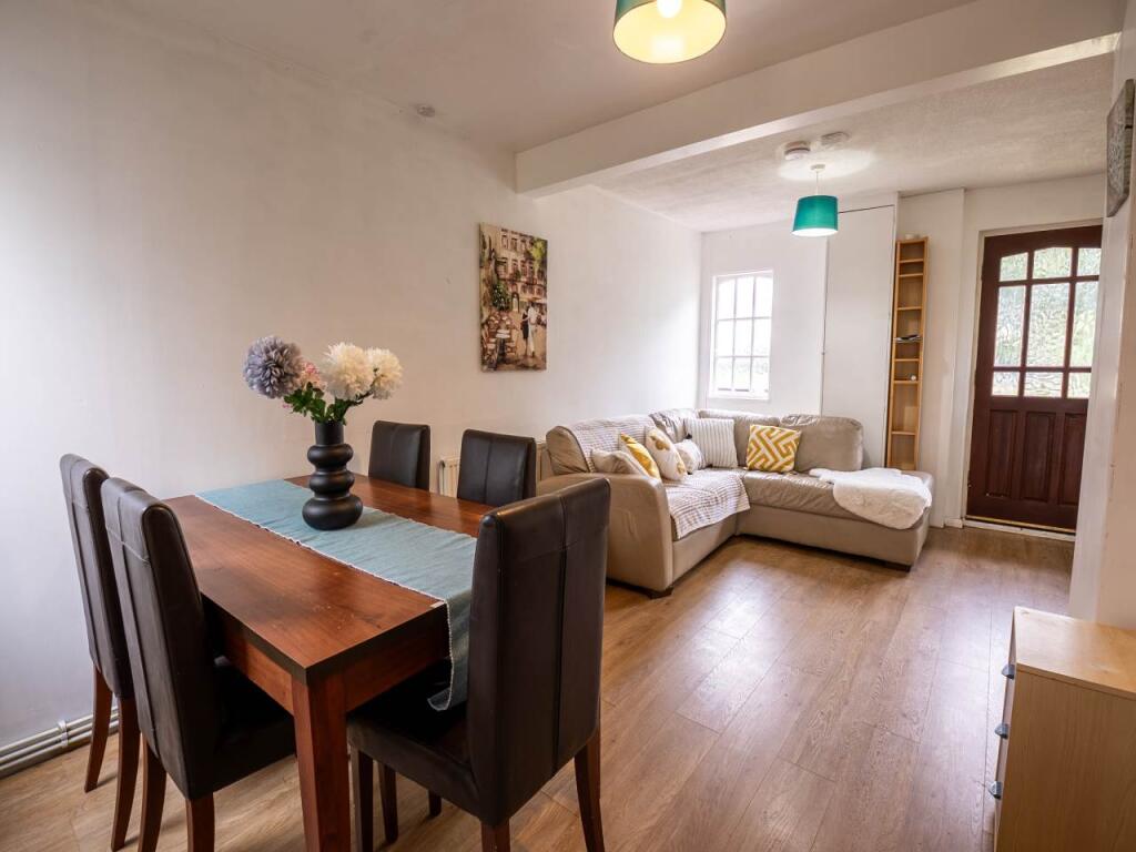 19KA_studentaccommod