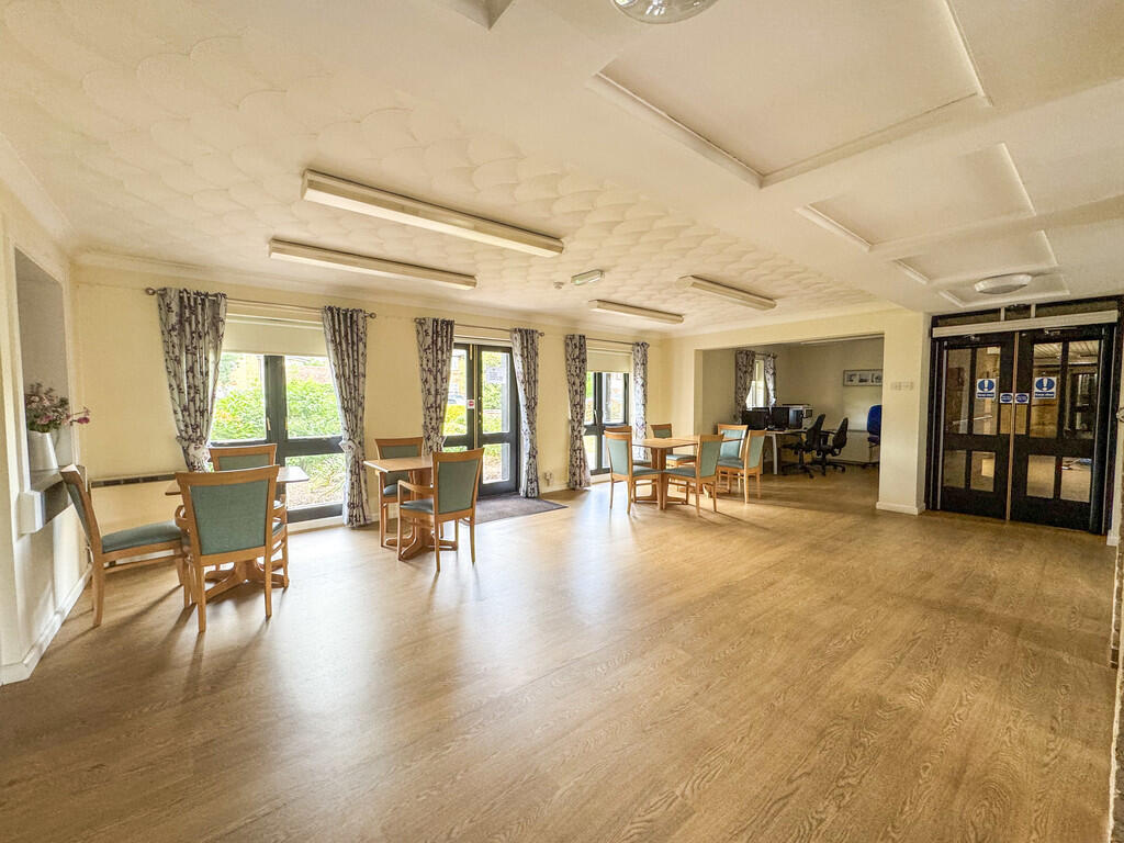 communal lounge2