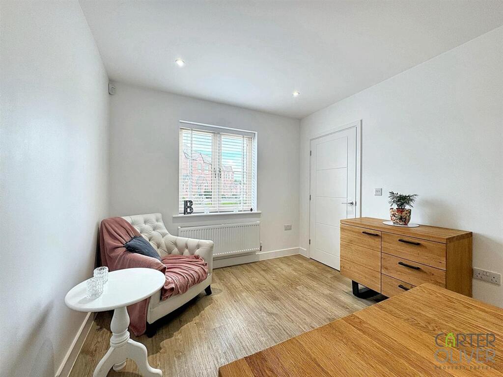 Kitchen/ Snug / Dining Room