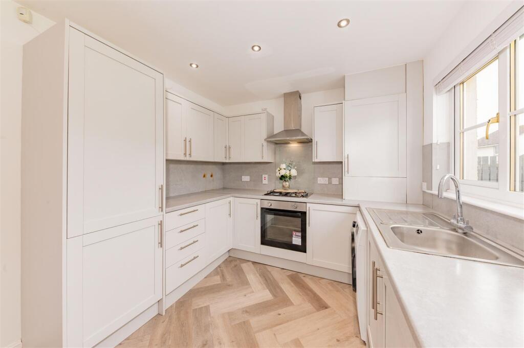 20 Isla Avenue Carnoustie-8.JPG