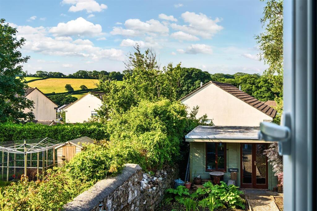 Grape25 Garden View..jpg