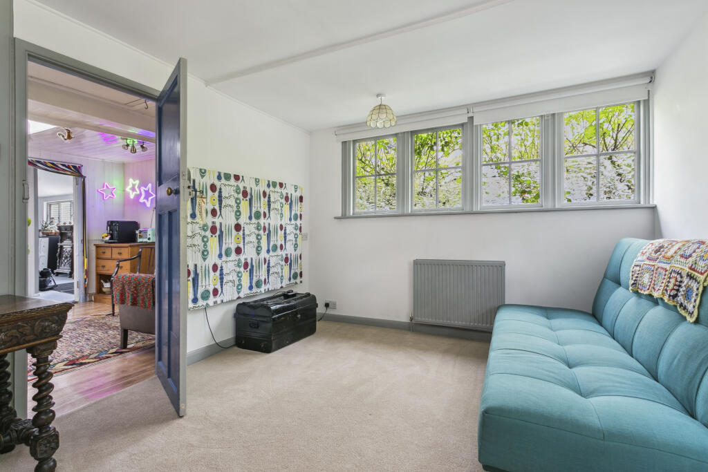 Playroom/Bed 4