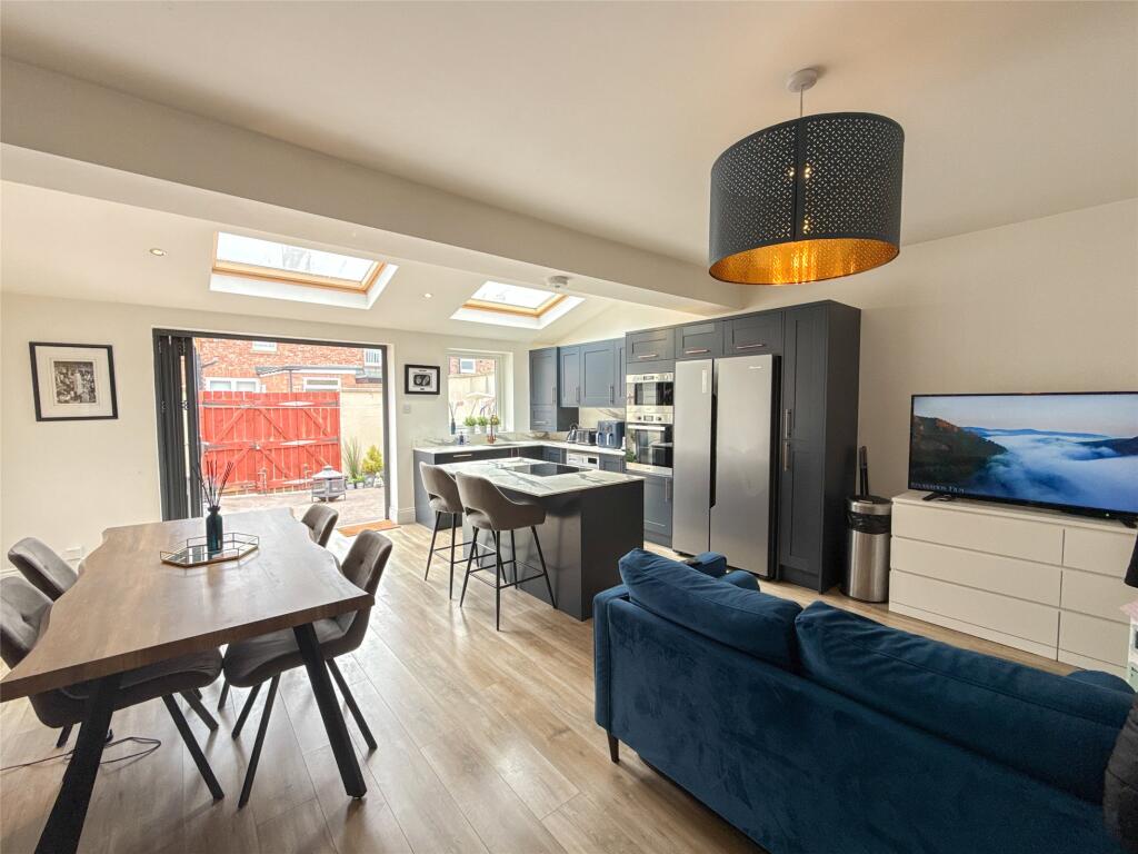 Kitchen/Diner/Family