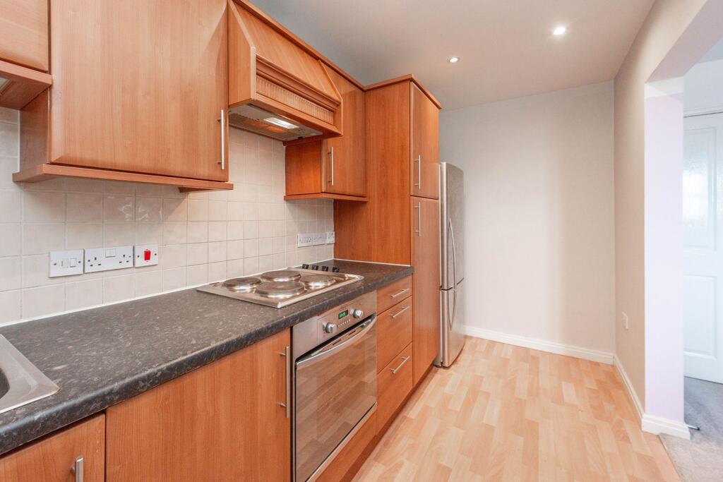 KITCHEN AND DINER/LOUNGE
