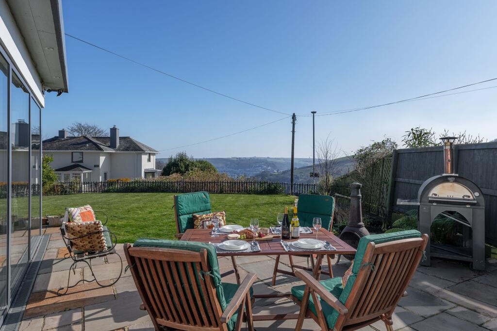 Patio, 2 Yorke Road, Dartmouth