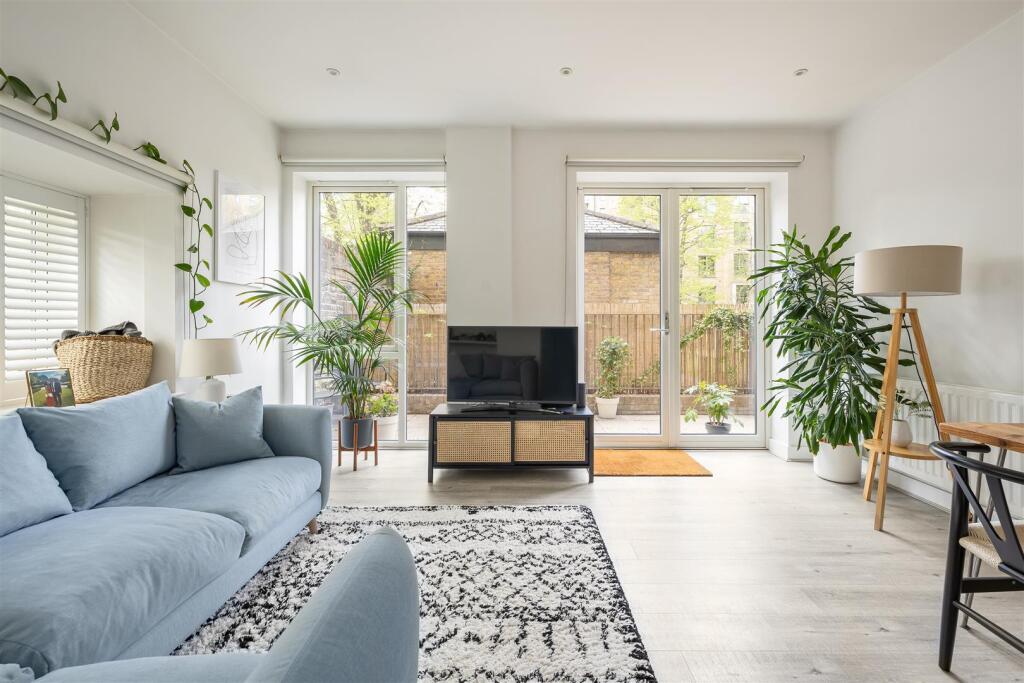 Richard Tress Way, E3