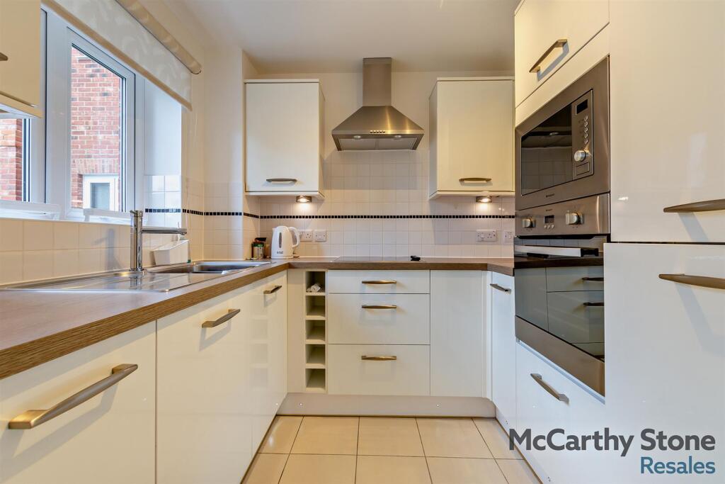 8647915-interior02-800.jpg