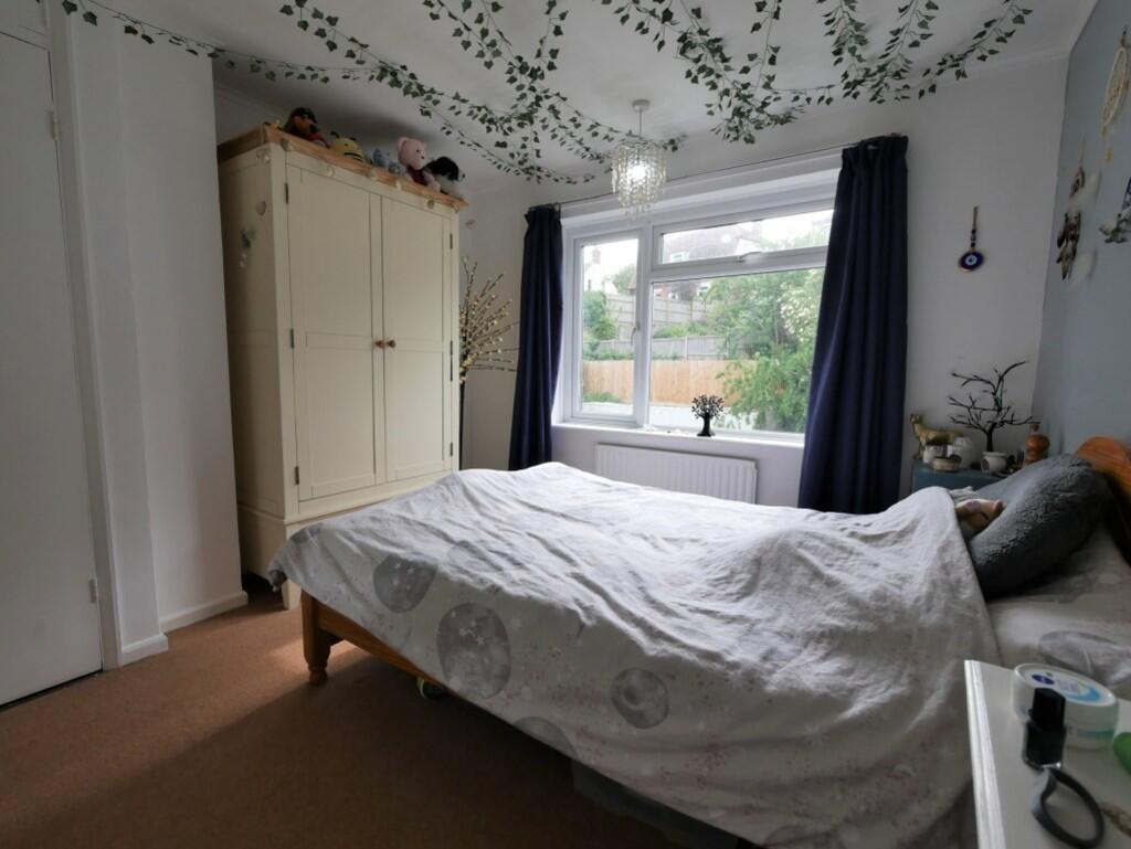 BEDROOM2 1