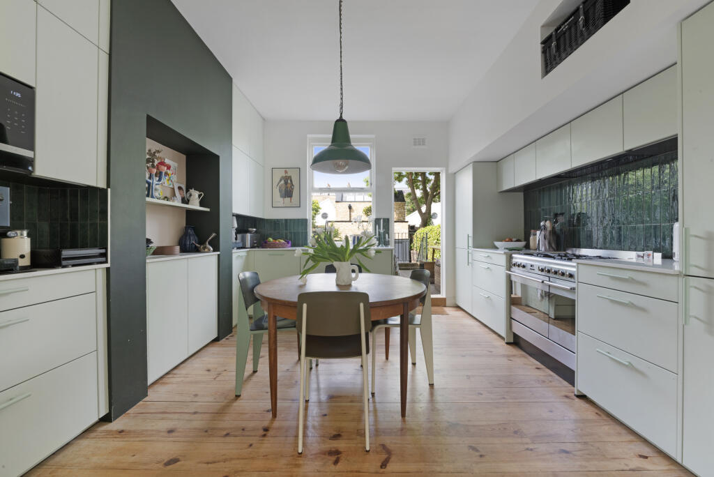 MILTON GROVE, 102-13