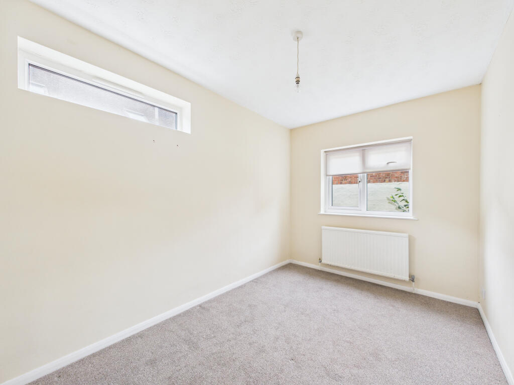 CAM01354G0-PR0580-STILL006