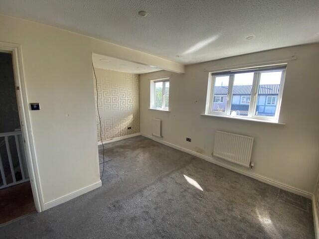 MASTER BEDROOM T202509241201.jpg