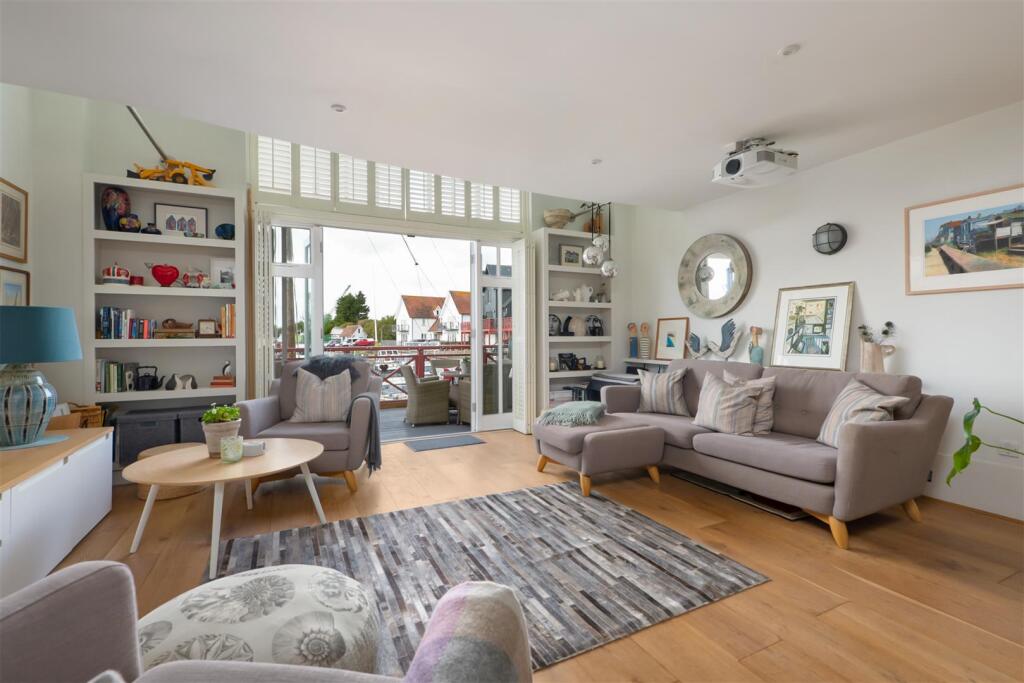 North Quay, Conyer, Sittingbourne