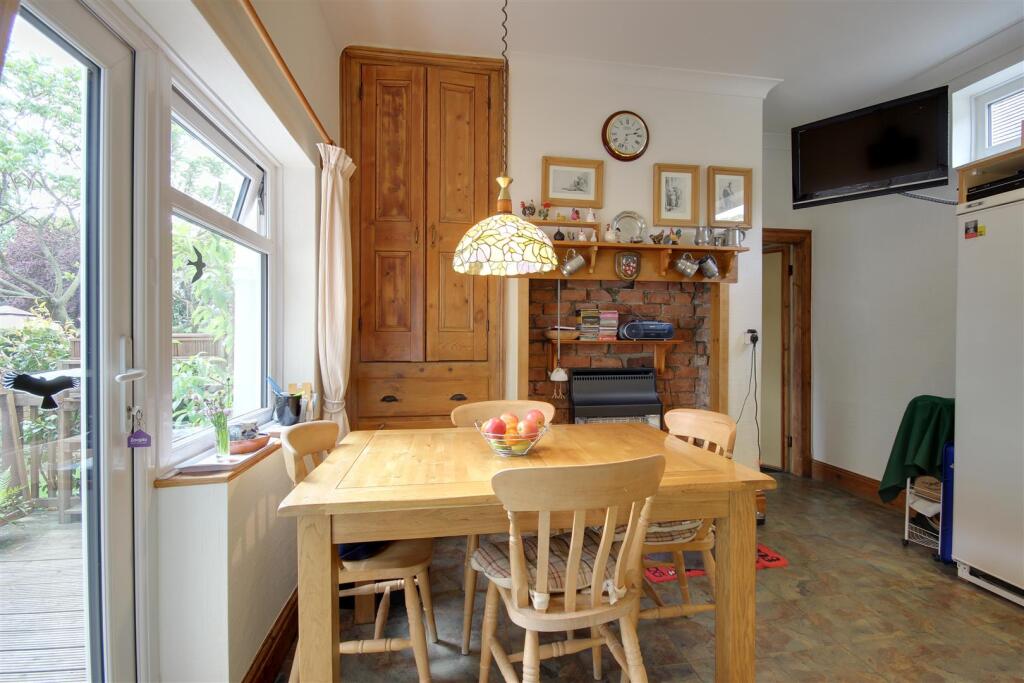 Breakfast Kitchen