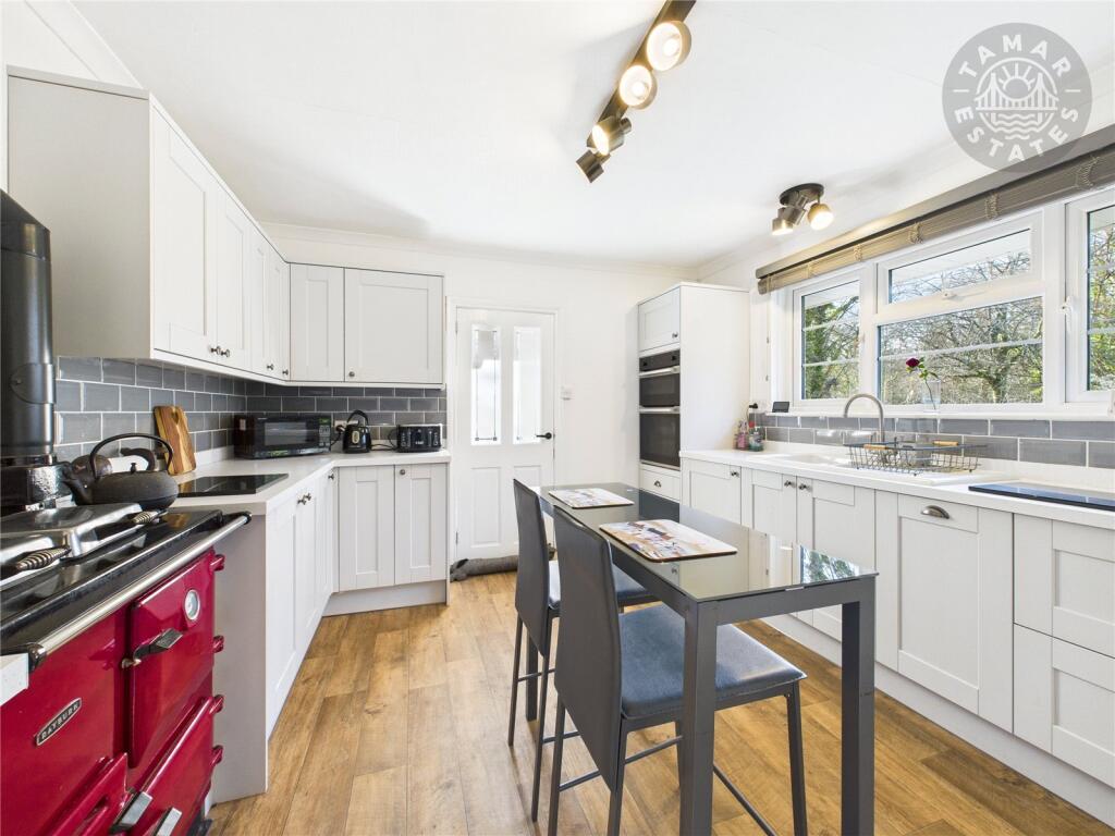 Kitchen/Breakfast Rm