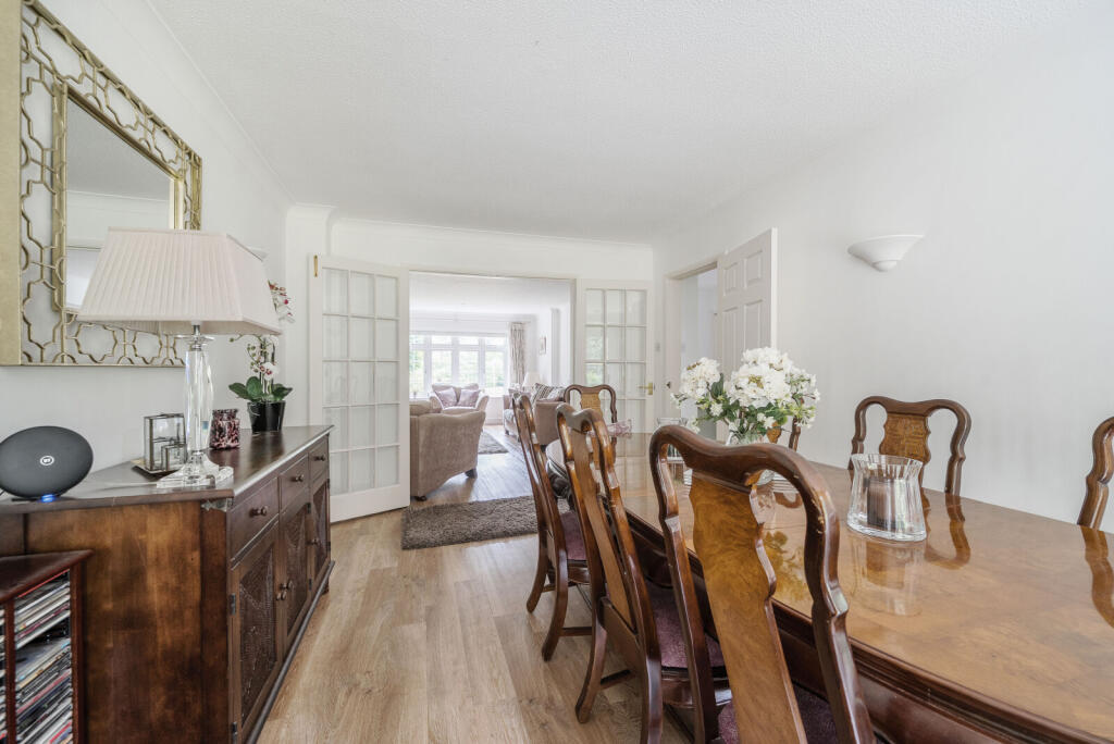 1304901-22-6846f9...