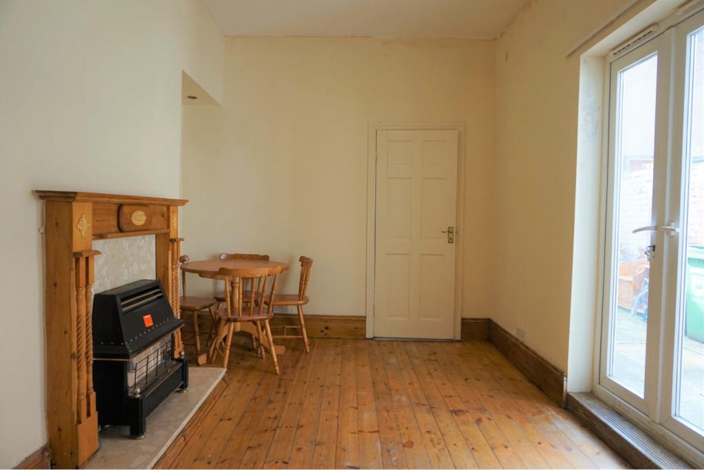 Breakfast Room