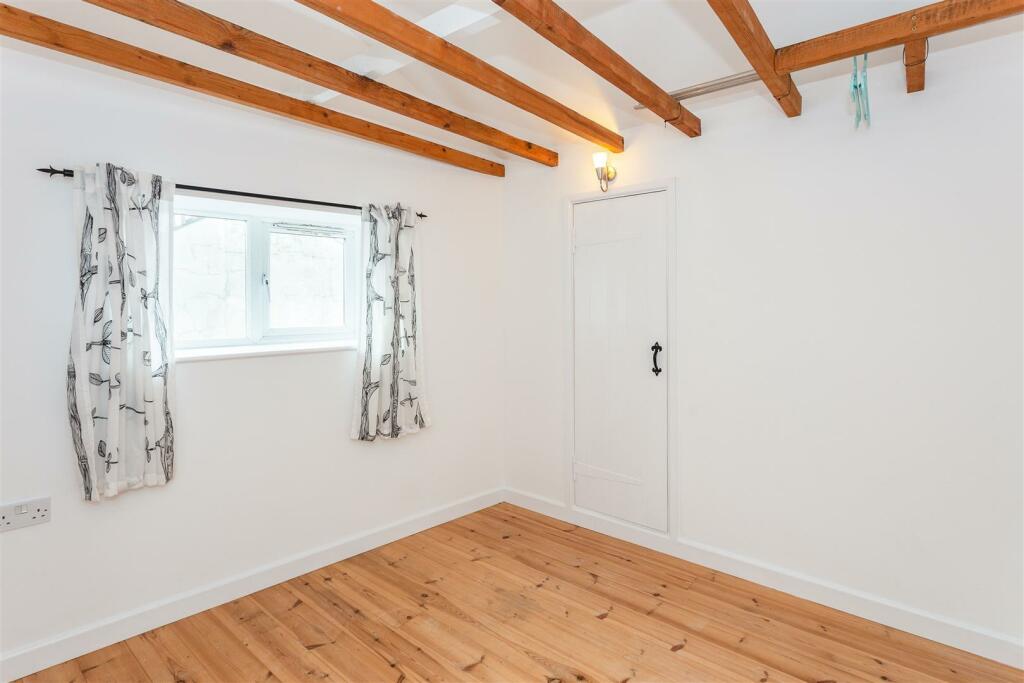 Bedroom.jpg