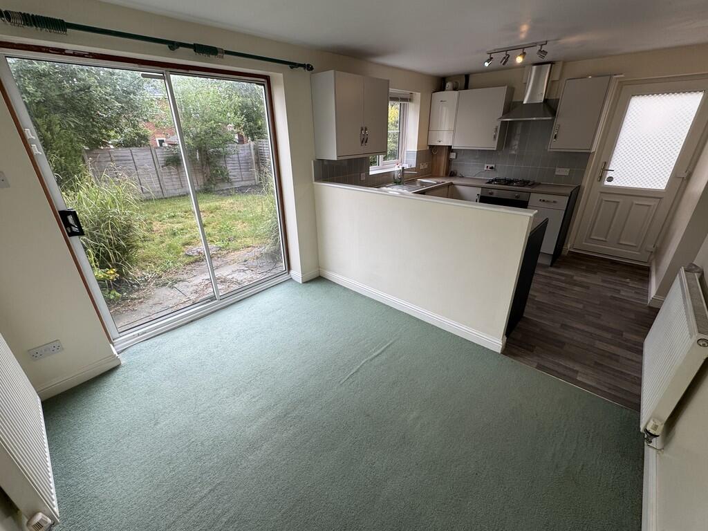 Dining kitchen