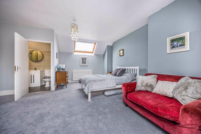 Master Bedroom with Ensuite 