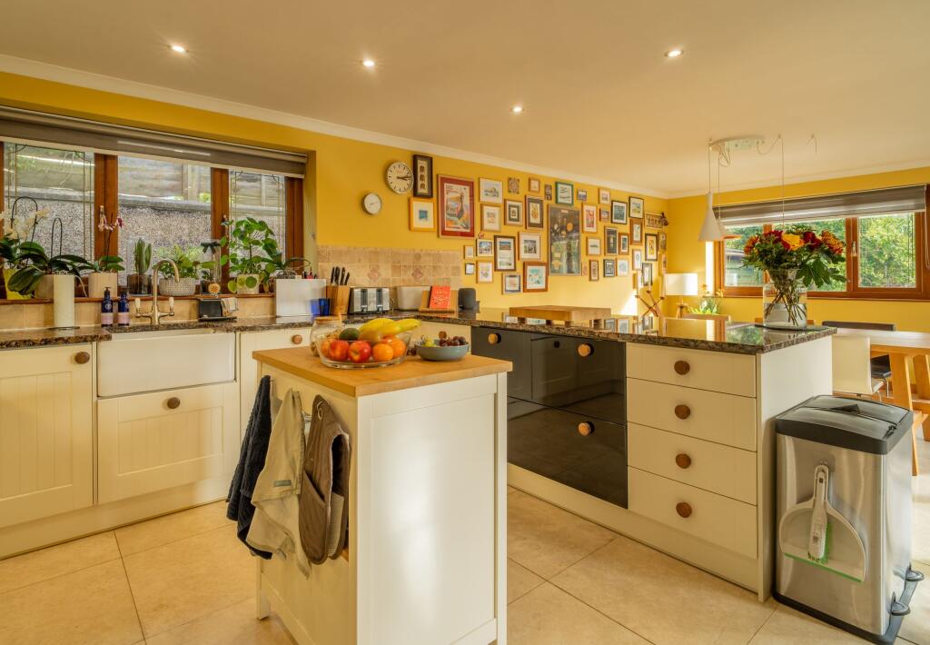 Kitchen &amp; Dining/garden room