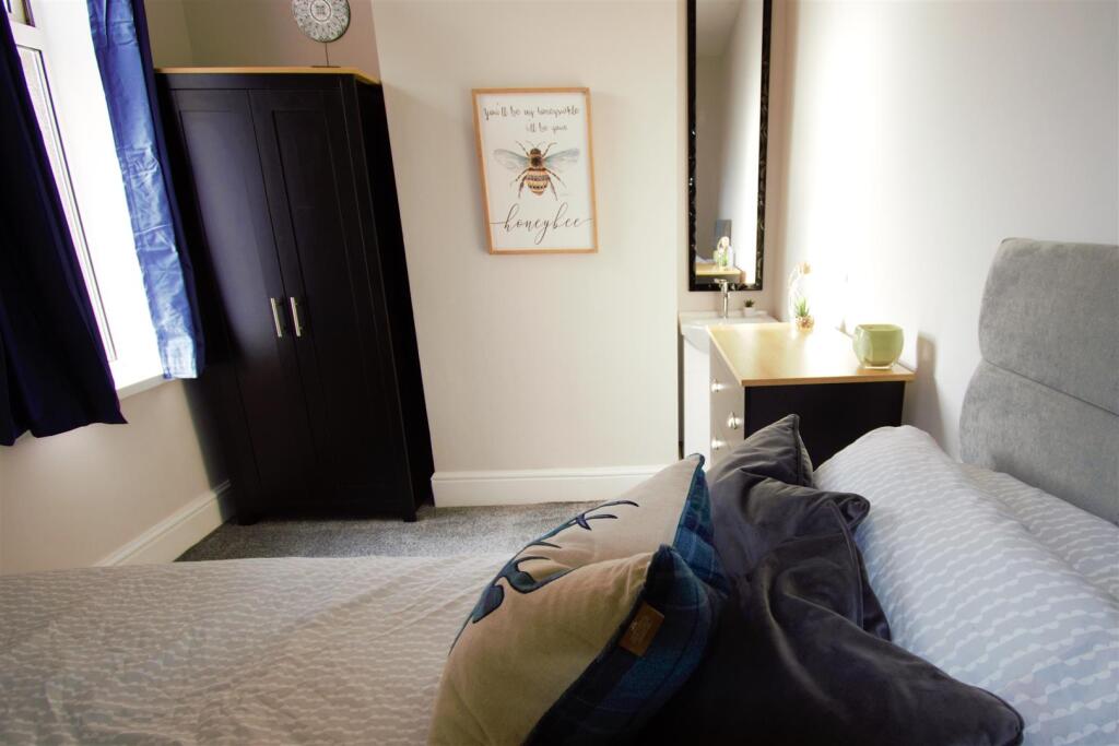 Room 4