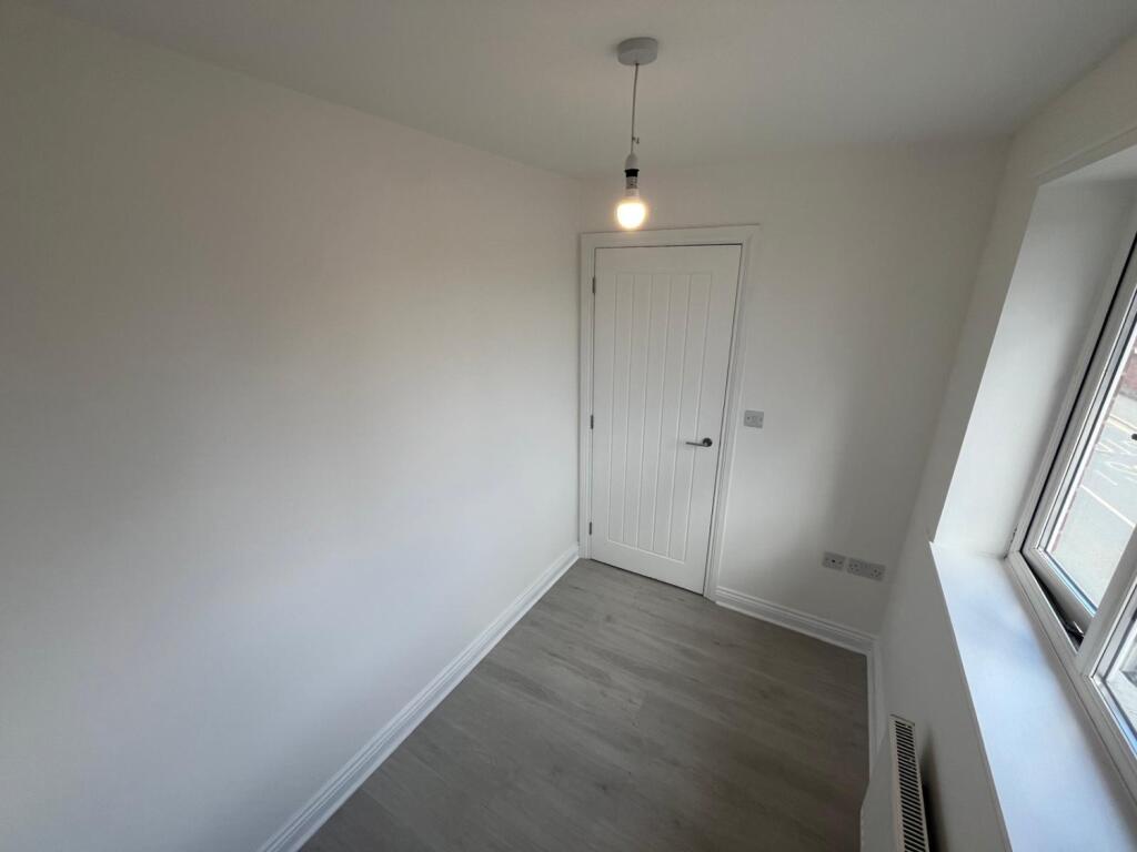 d7e43733-2baf-4b6e-a185-1d7308fa17b4