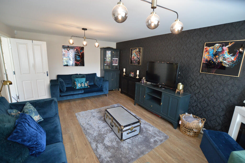 Bay Fronted Lounge