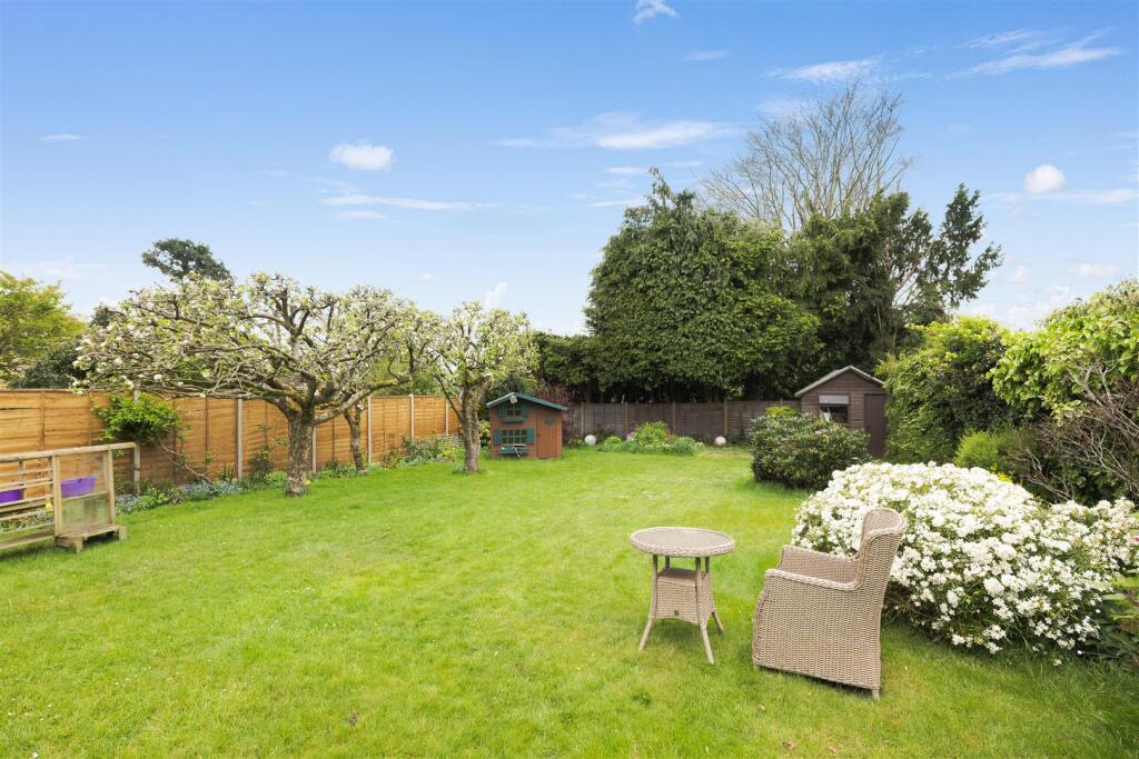 63 Summersbury Drive, GU4 8JG-6.jpg