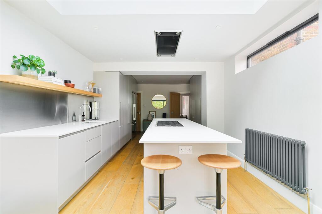 UPPER COURT ROAD,  (5).jpg