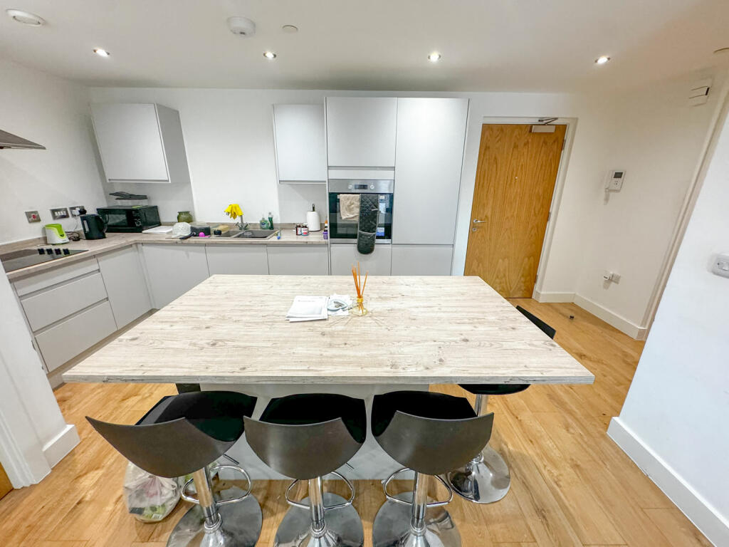 leyalandhouse76IMG_2272_edited.jpg