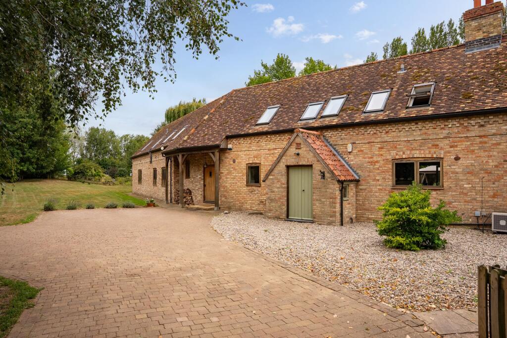 Driveway &amp; Front of House