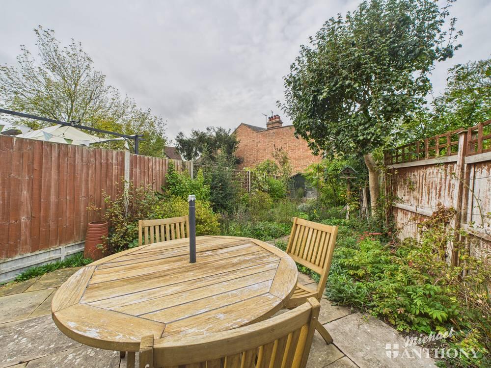 CAM02773G0-PR0361-STILL010-thumbnail-h750-70