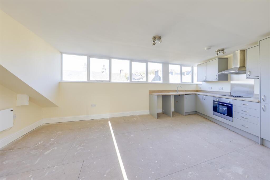 Open Plan Living / Kitchen