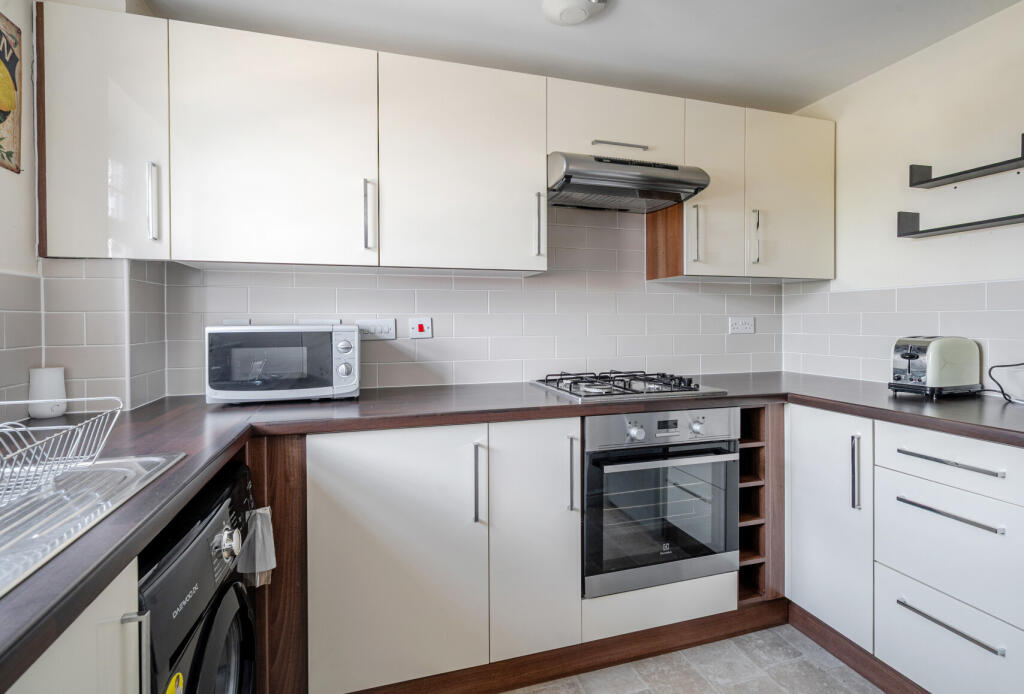 19-6821e87636cc4-...