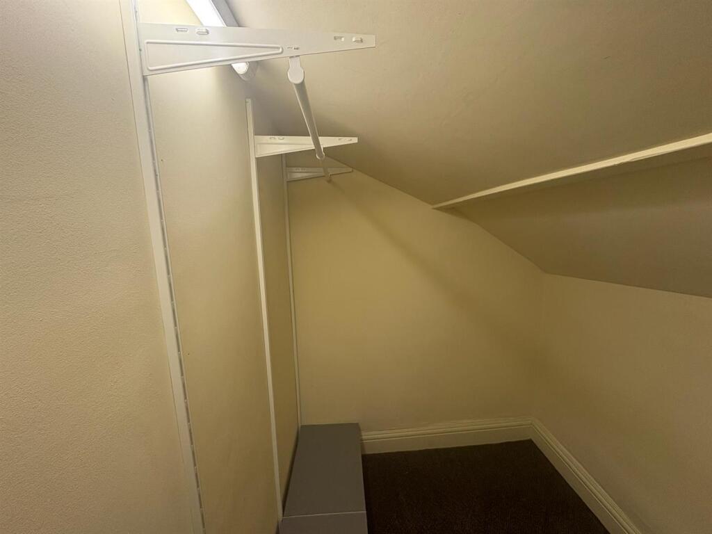 WhatsApp Image 2025-09-19 at 13.37.34.jpeg