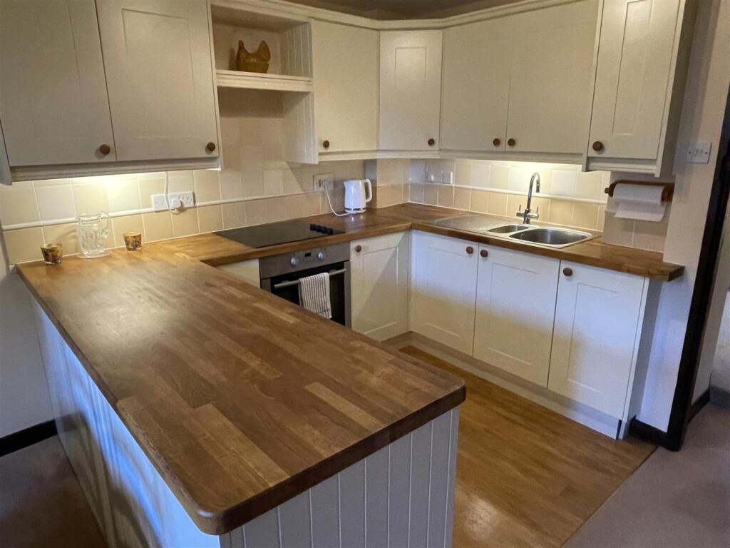 Kitchen.JPG