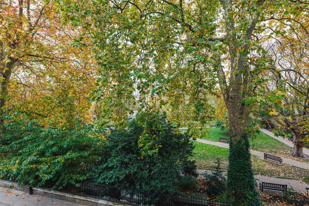 St Luke's Gardens