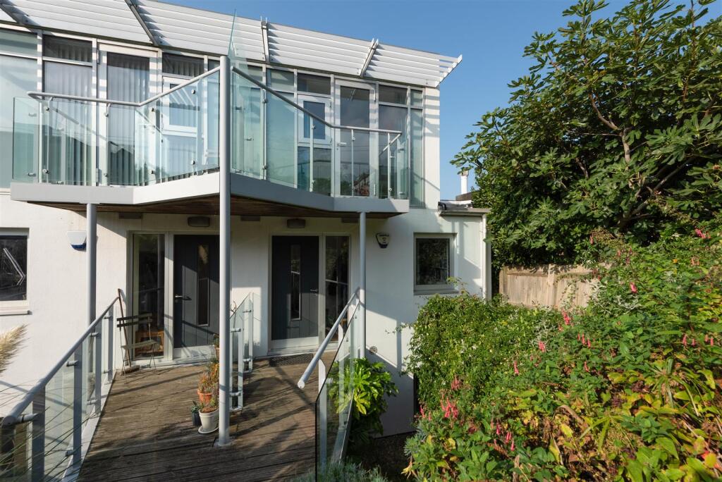 Admiralty Walk, Seasalter, Whitstable