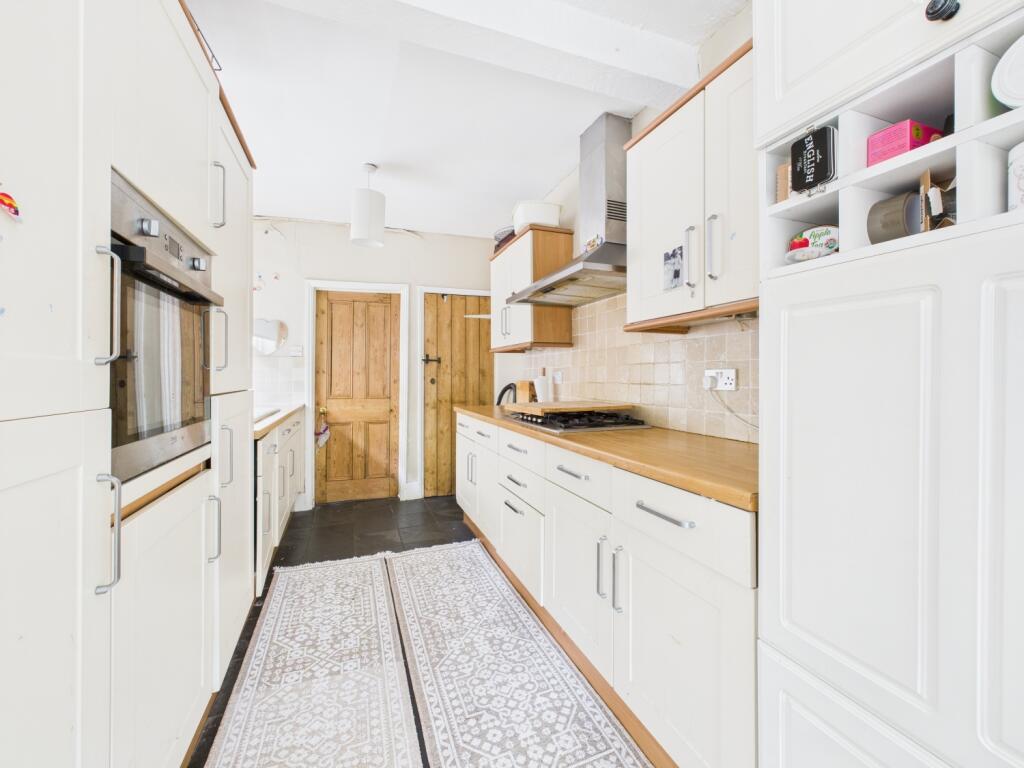 5. Kitchen Breakfast room