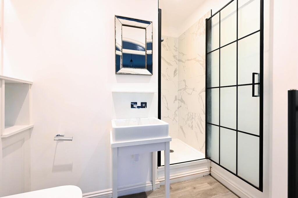 f5-7-adelaide-cres-bn3 (8).jpg