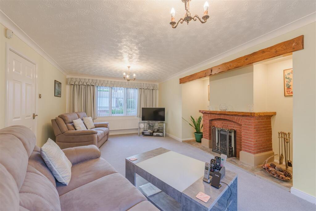 72 Main Street, Netherseal