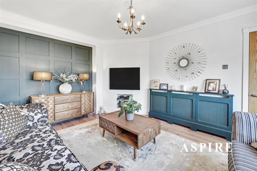 Aspire Estate Agents21.jpg