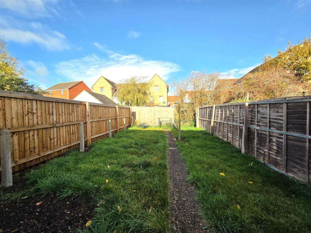 43 Newcroft - Garden.jpg